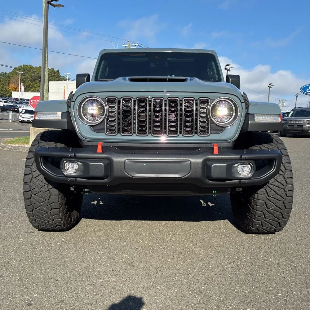 2025 Jeep Gladiator Mojave X