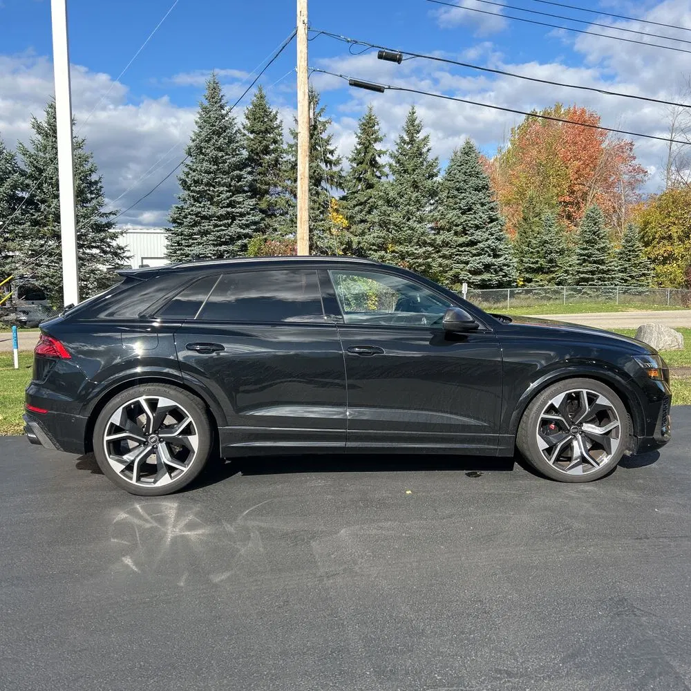 2024 Audi RS Q8 Base