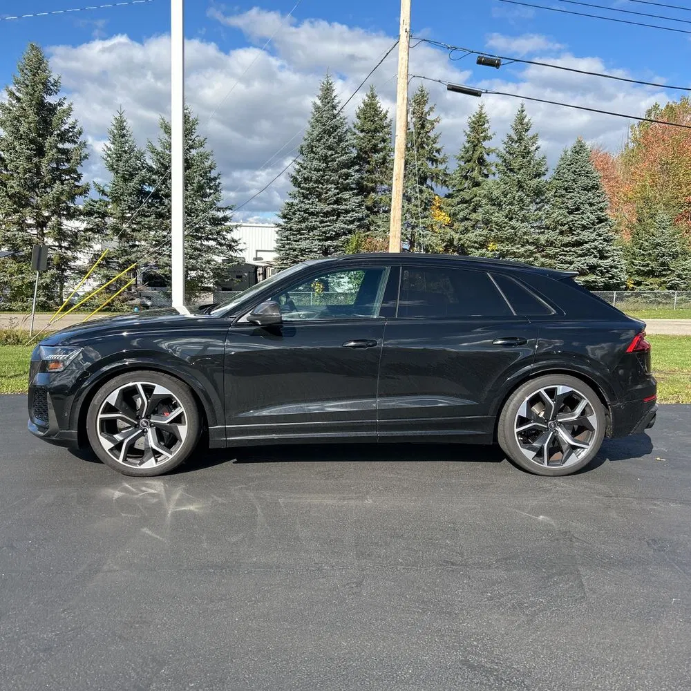 2024 Audi RS Q8 Base