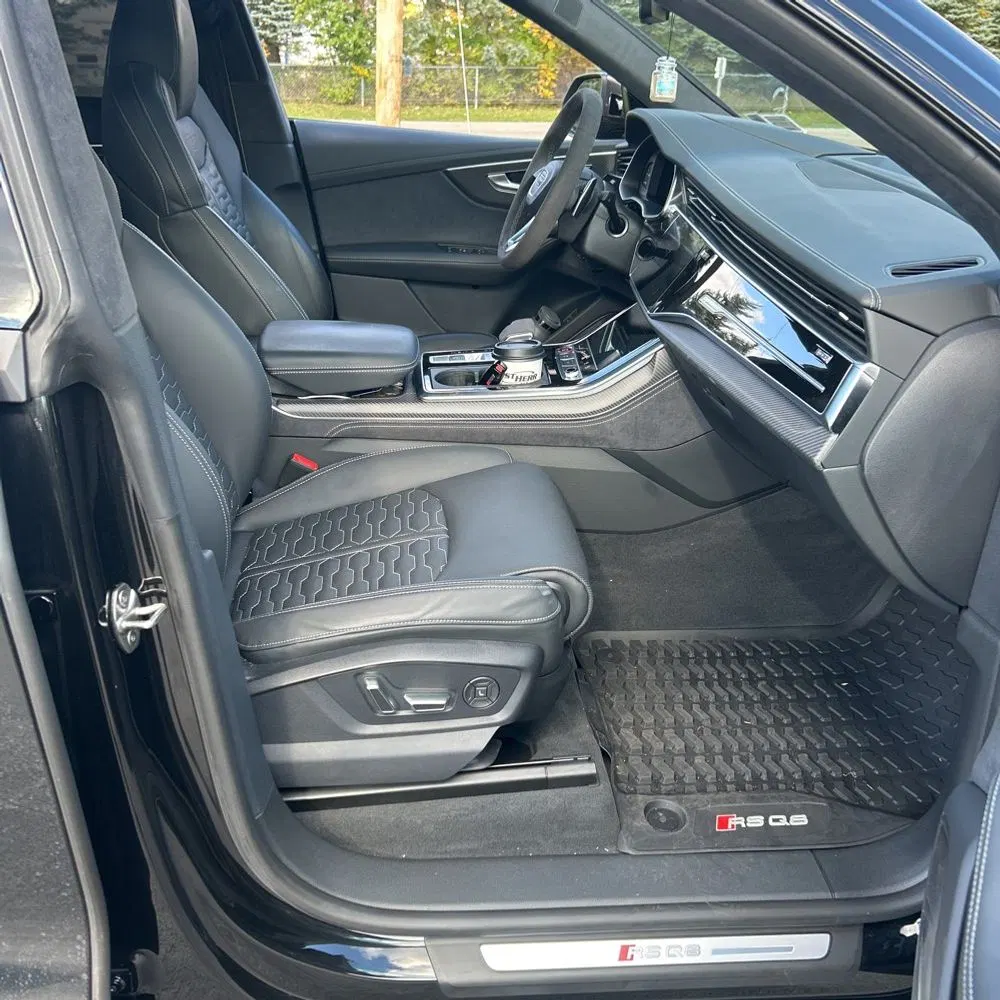 2024 Audi RS Q8 Base
