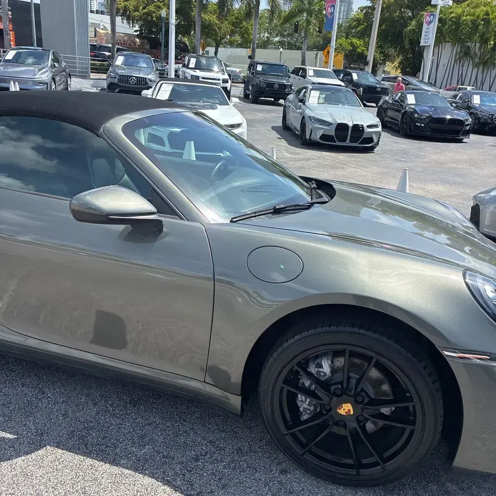 2020 Porsche 911 Carrera Cabriolet