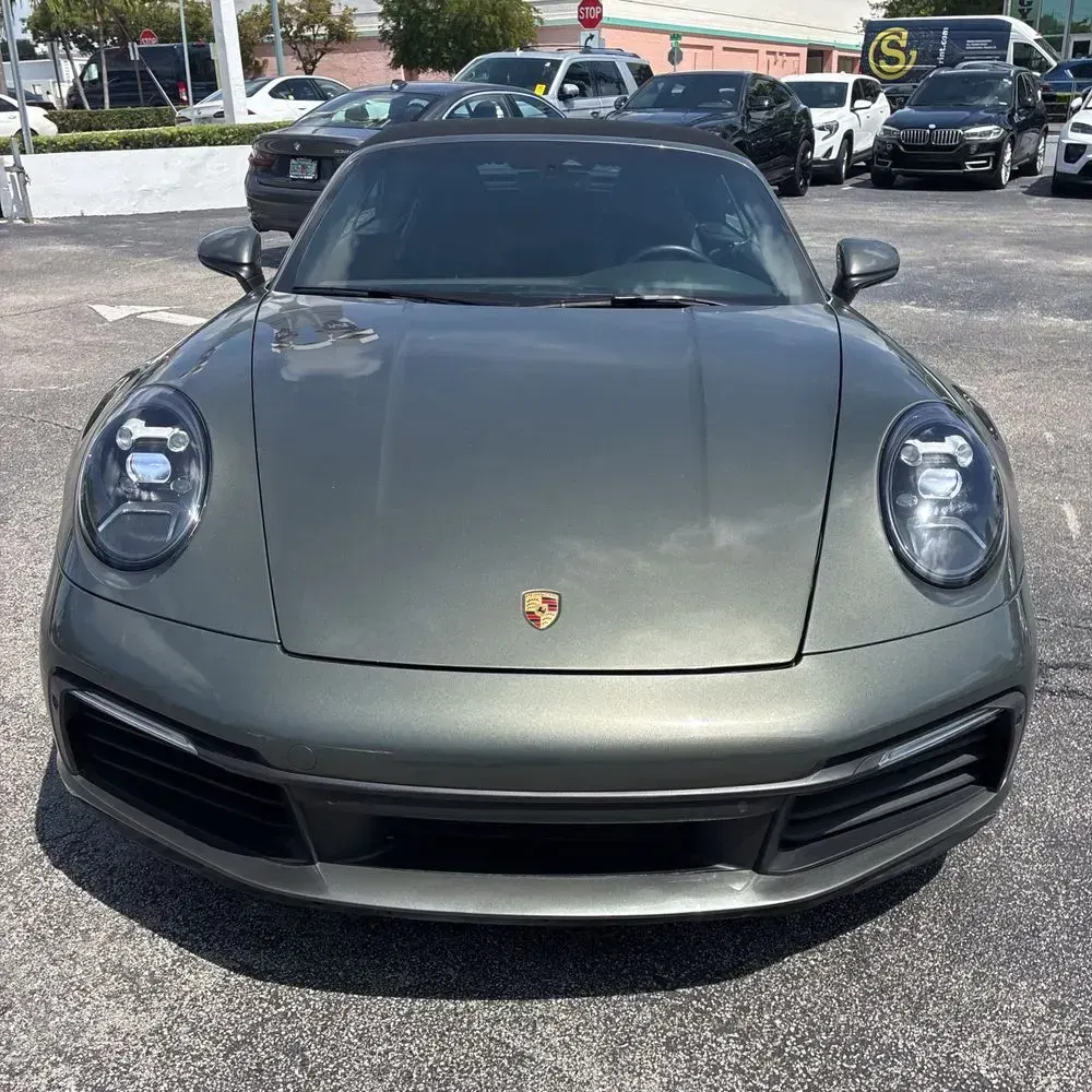 2020 Porsche 911 Carrera Cabriolet