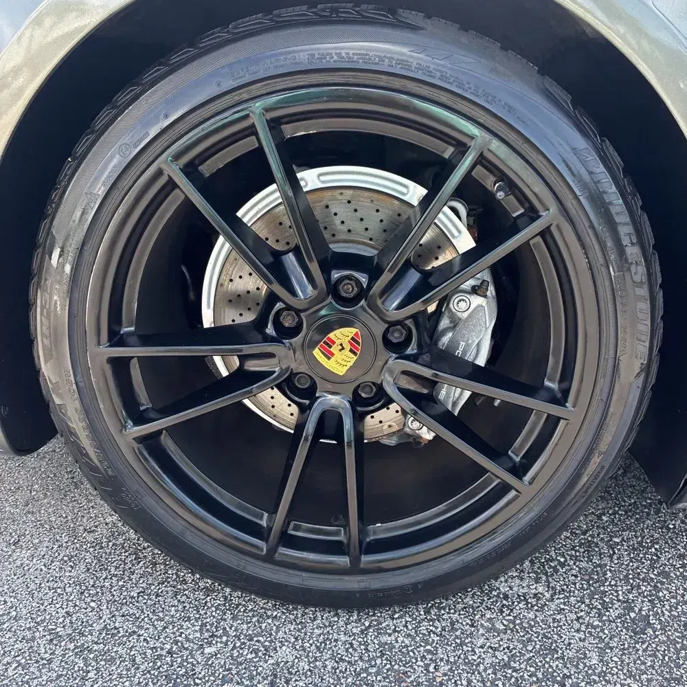 2020 Porsche 911 Carrera Cabriolet