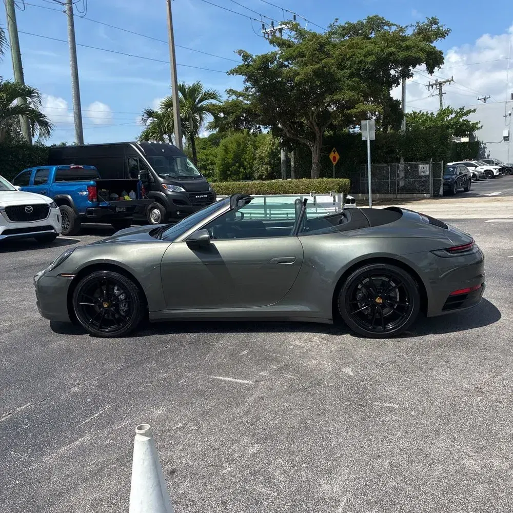 2020 Porsche 911 Carrera Cabriolet