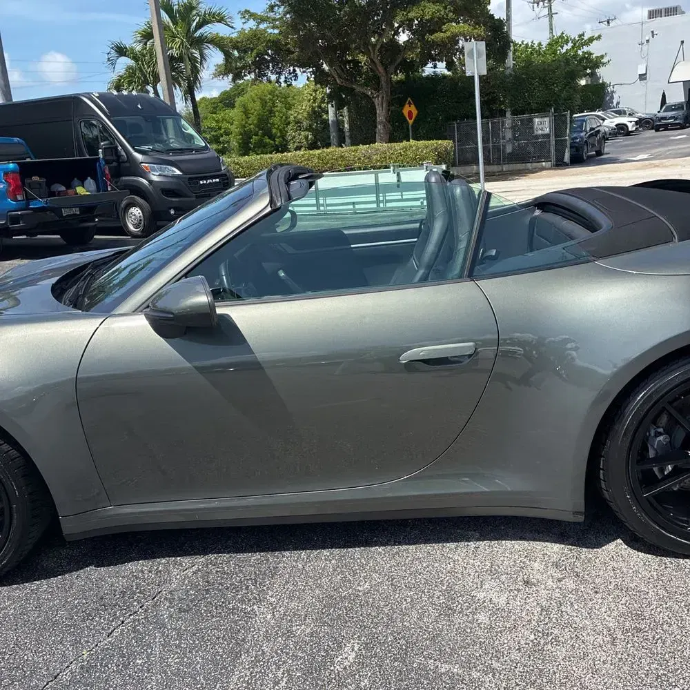 2020 Porsche 911 Carrera Cabriolet