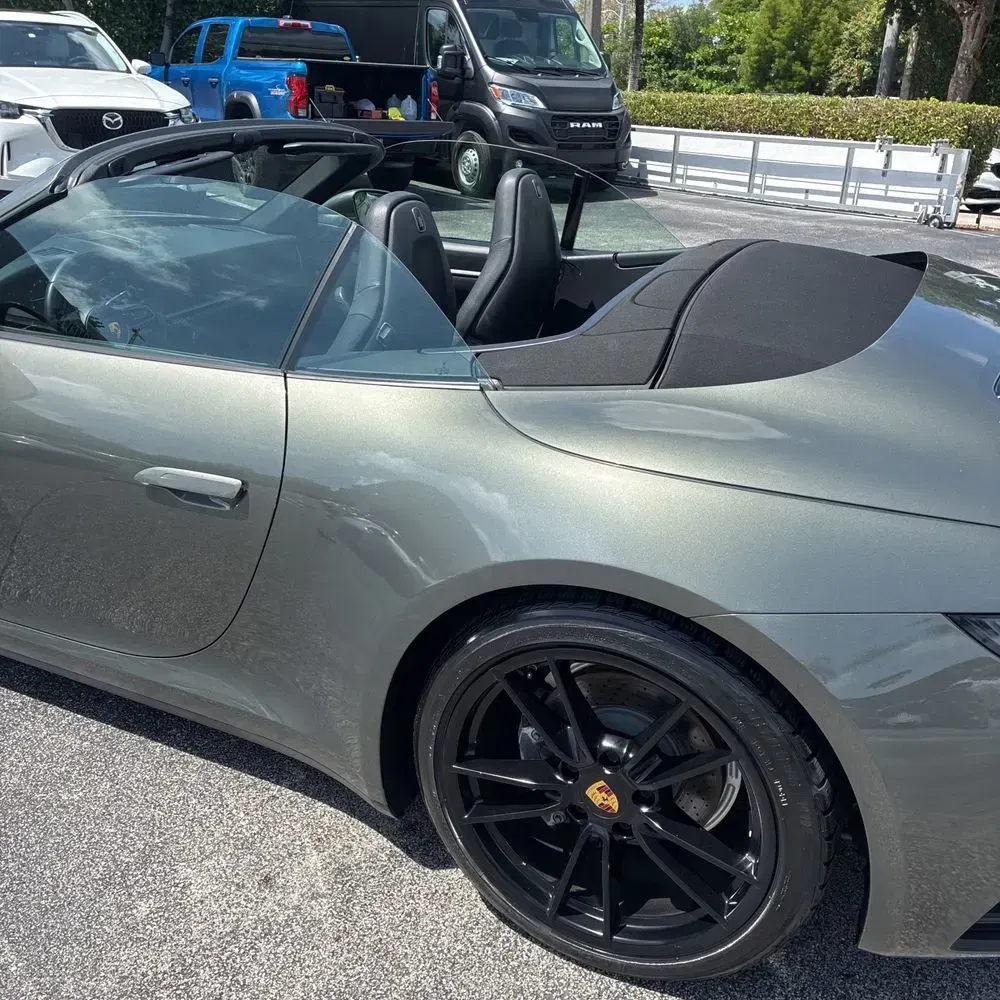 2020 Porsche 911 Carrera Cabriolet