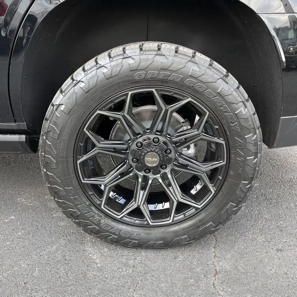 2025 GMC Yukon AT4 Ultimate