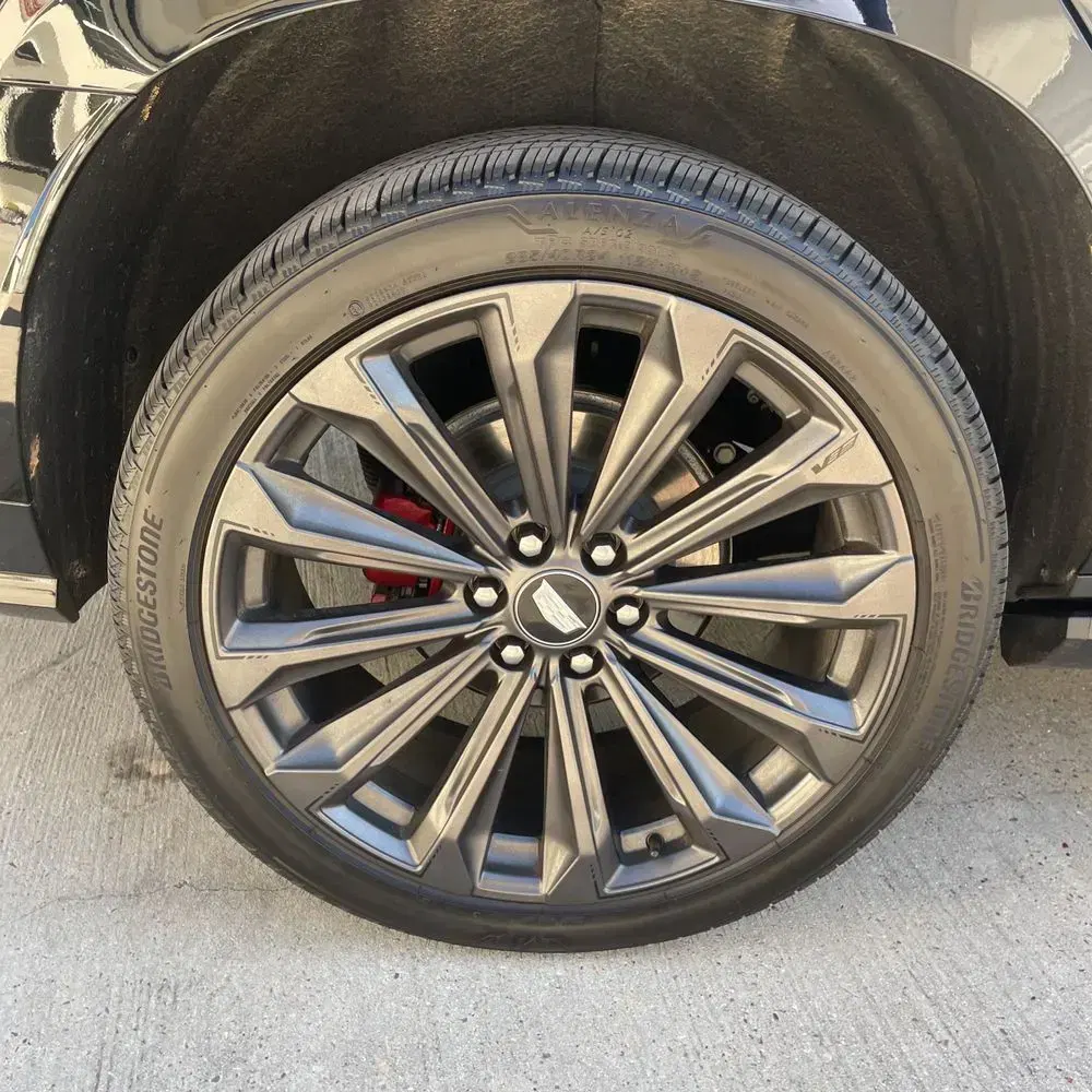 2025 Cadillac Escalade-V Base