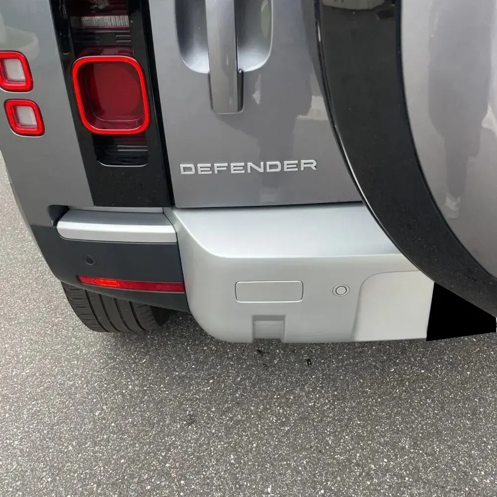 2024 Land Rover Defender 110 P400 S