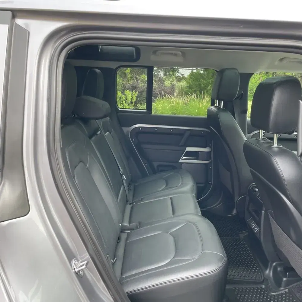 2024 Land Rover Defender 110 P400 S