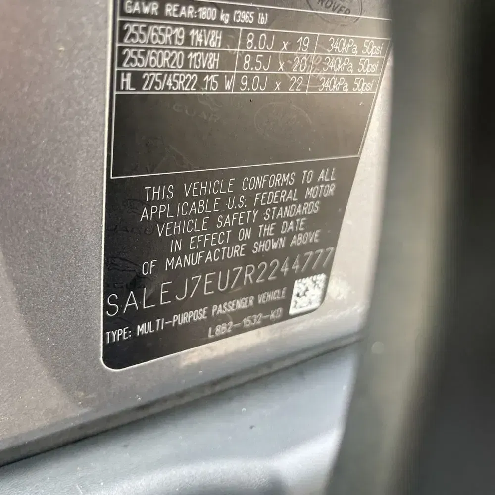 2024 Land Rover Defender 110 P400 S