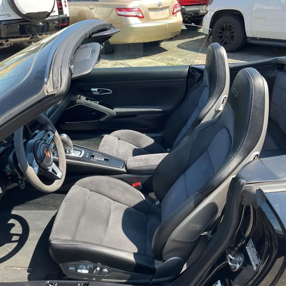 2019 Porsche 911 Carrera 4 GTS