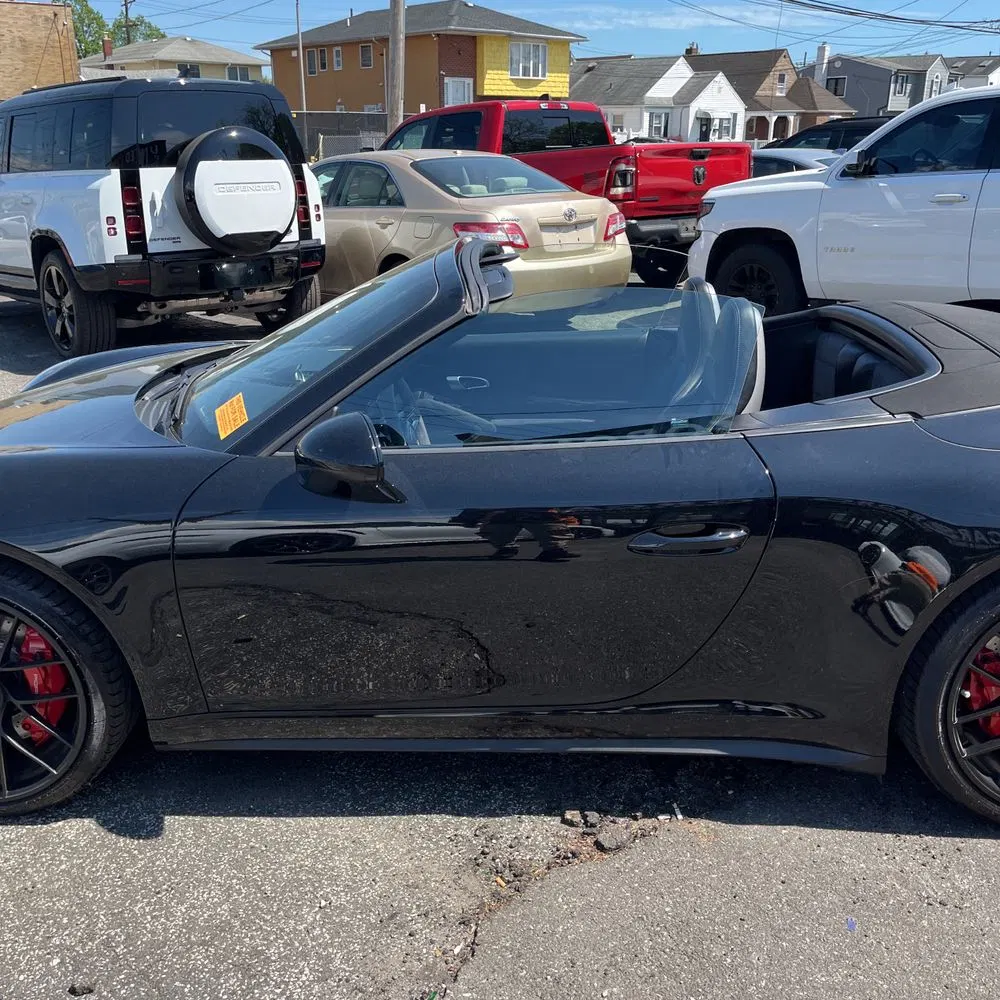 2019 Porsche 911 Carrera 4 GTS