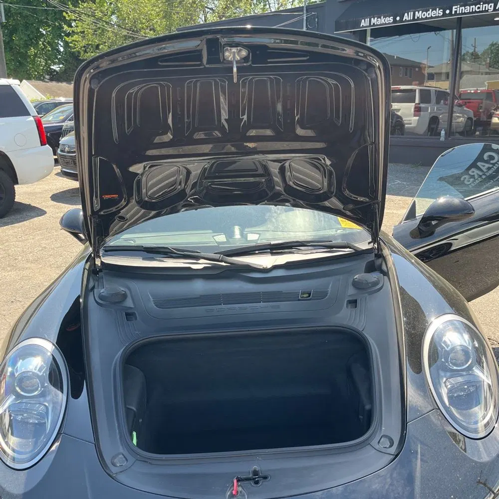 2019 Porsche 911 Carrera 4 GTS