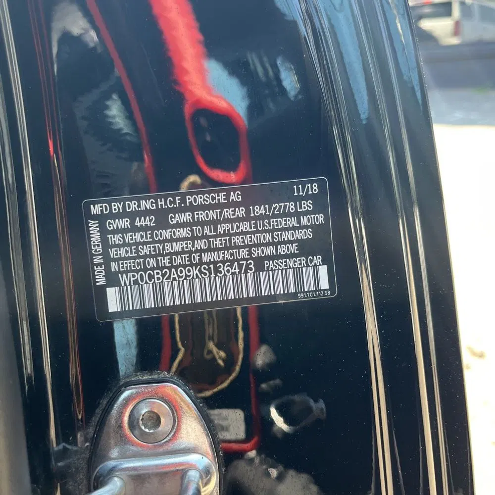 2019 Porsche 911 Carrera 4 GTS