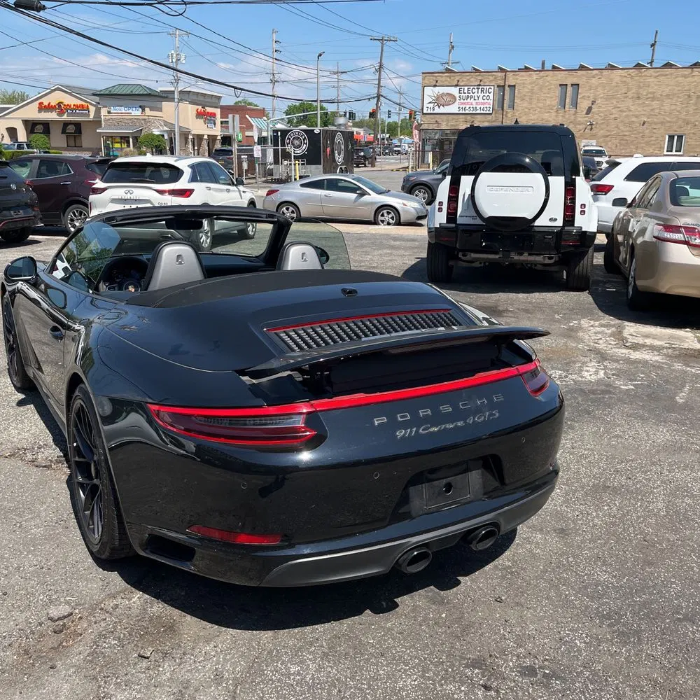 2019 Porsche 911 Carrera 4 GTS