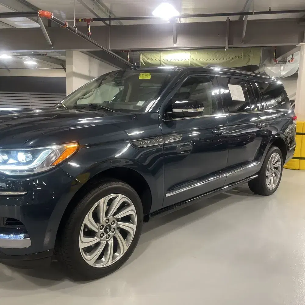 2022 Lincoln Navigator L Reserve