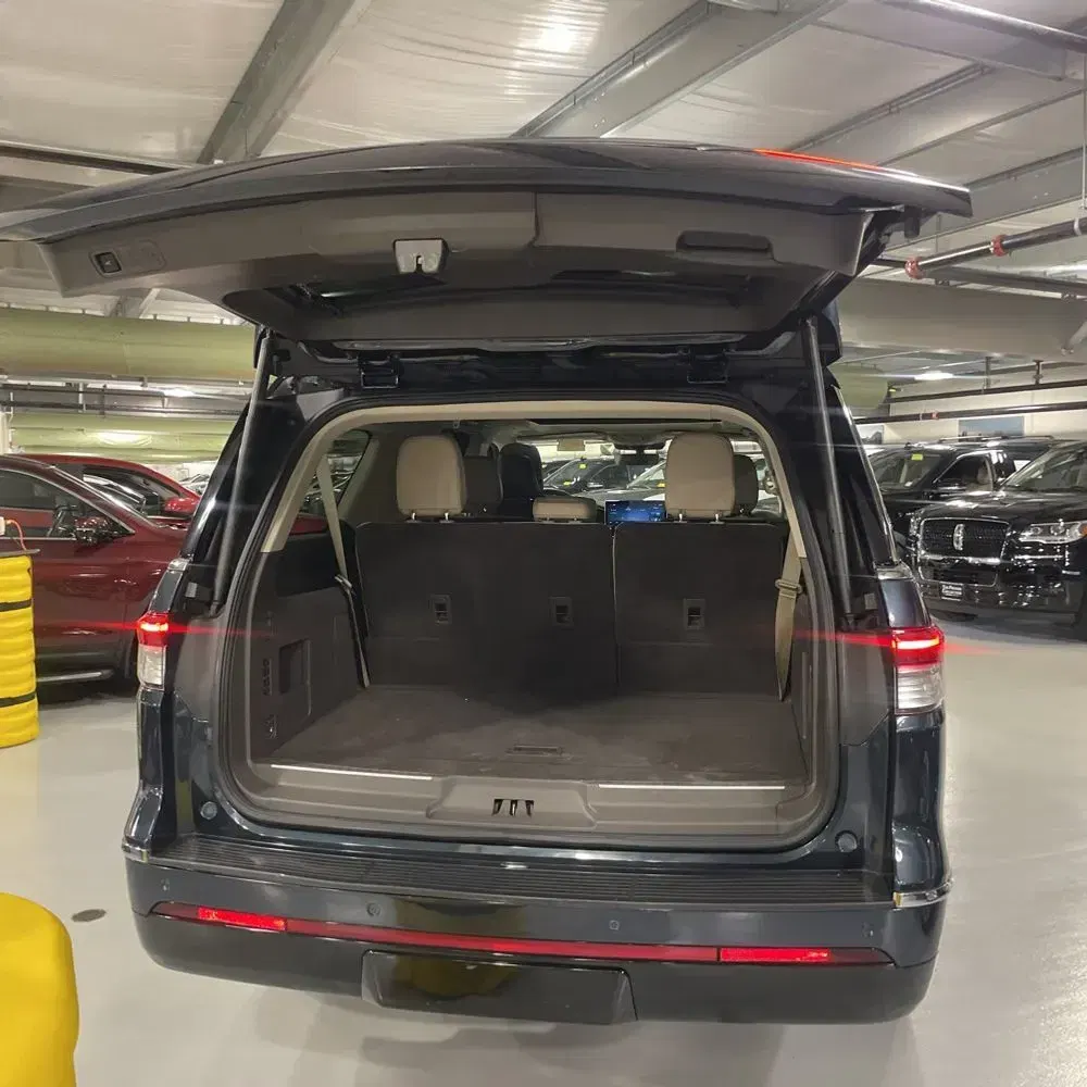 2022 Lincoln Navigator L Reserve