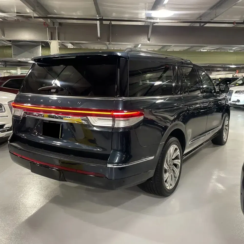2022 Lincoln Navigator L Reserve