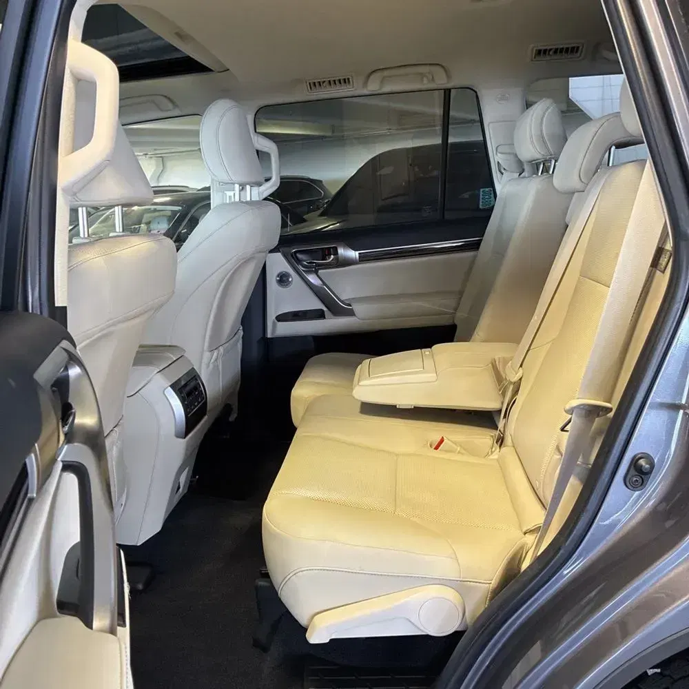 2023 Lexus GX 460 Base
