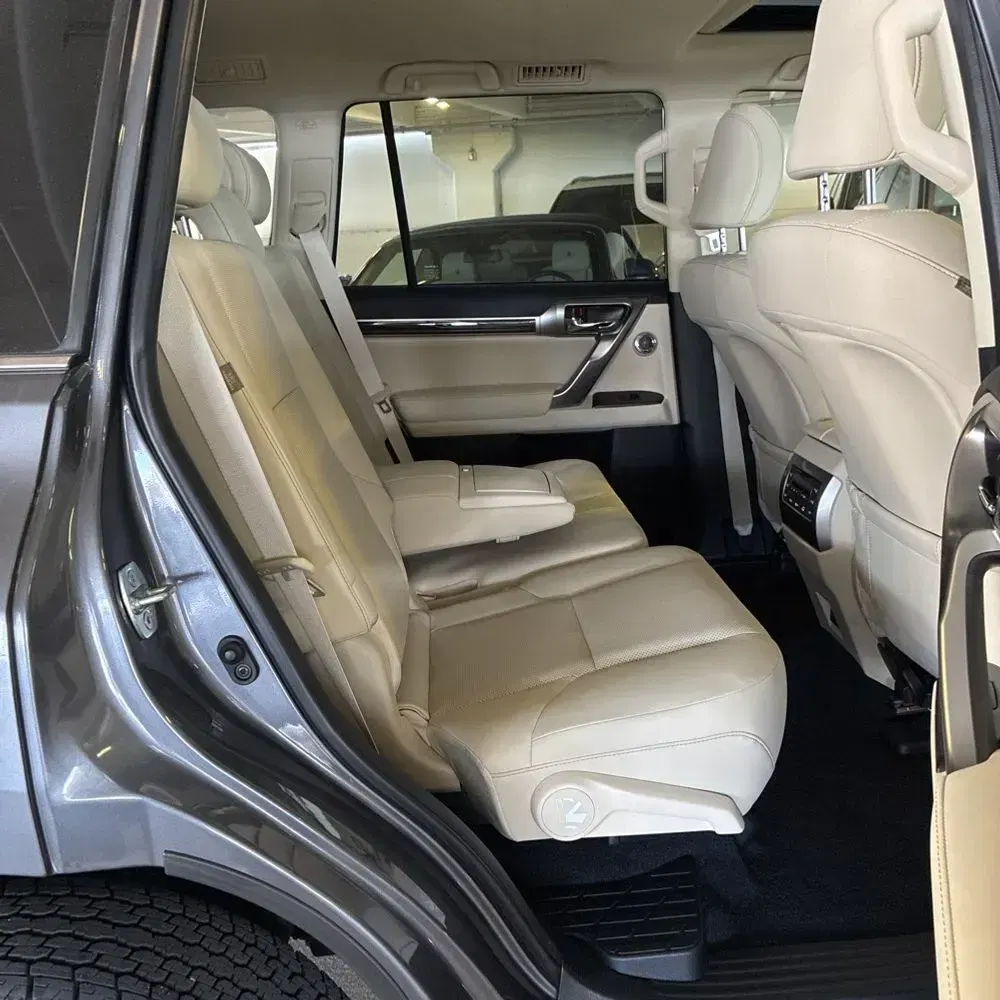 2023 Lexus GX 460 Base