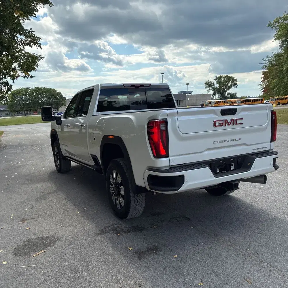 2025 GMC Sierra 3500 Denali