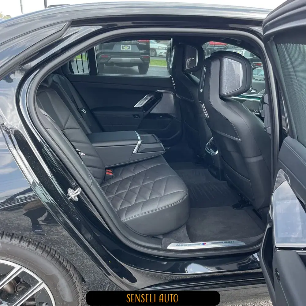 2023 BMW 7-Series 740i 4D Sedan