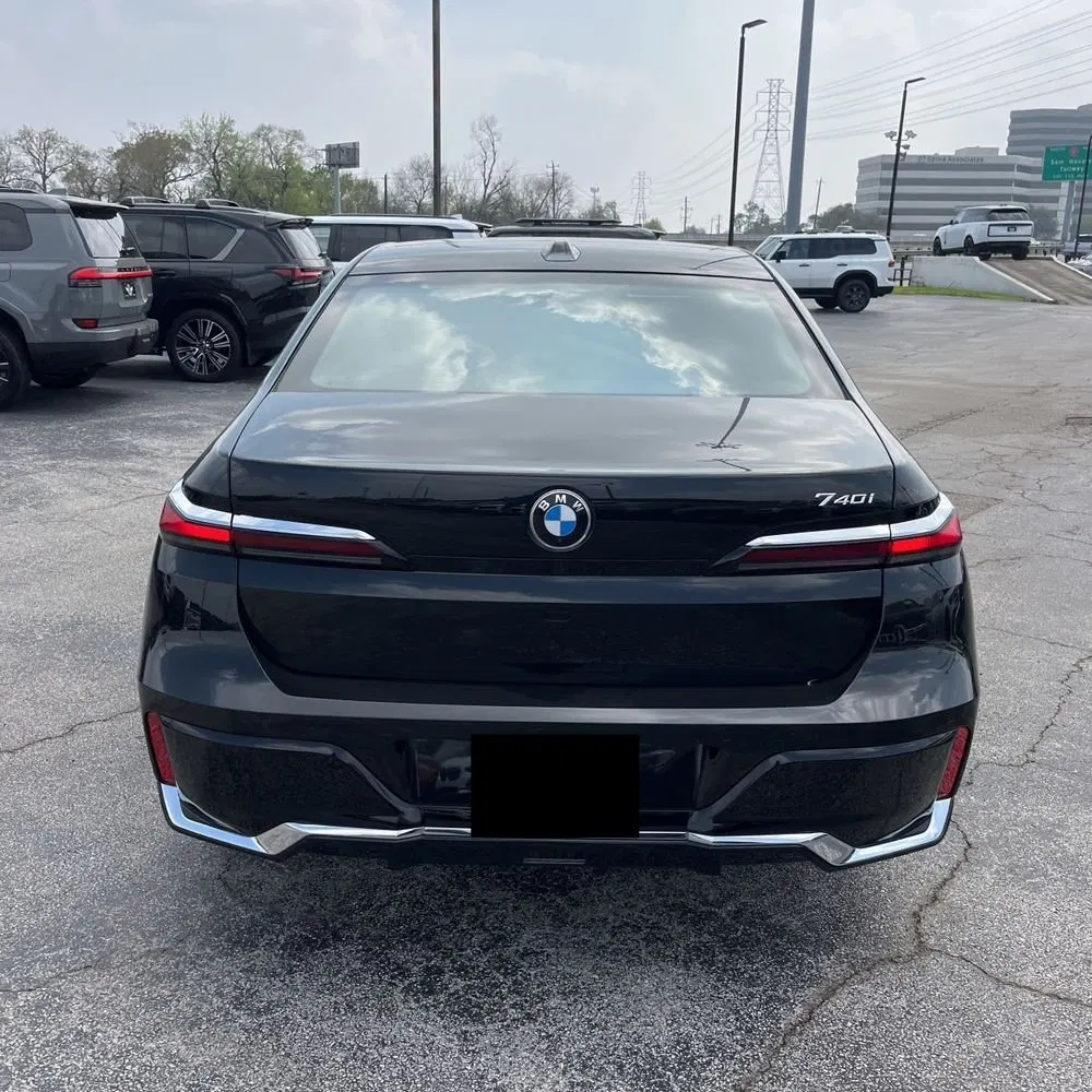 2023 BMW 7-Series 740i 4D Sedan