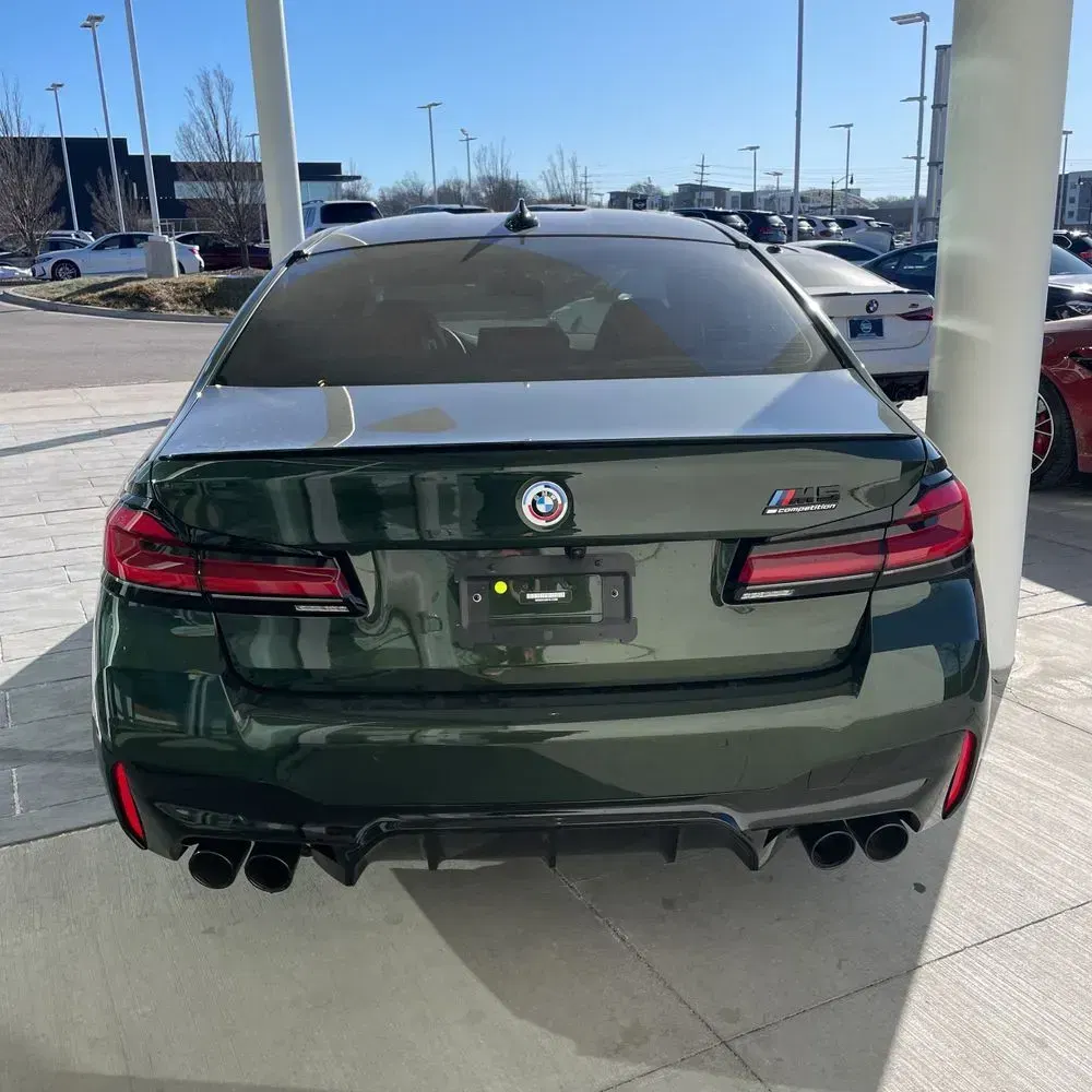 2023 BMW M5