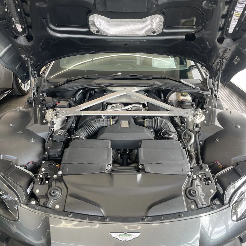 2020 Aston Martin Vantage Base