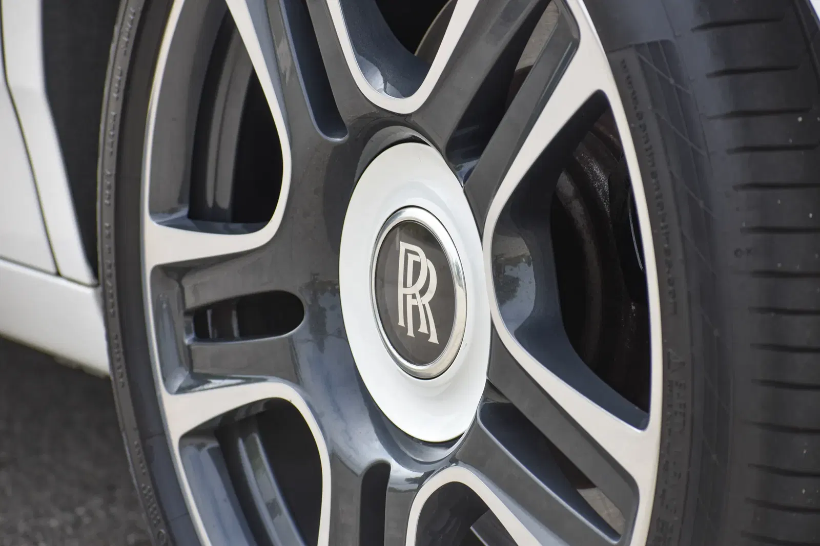 2019 Rolls-Royce Ghost