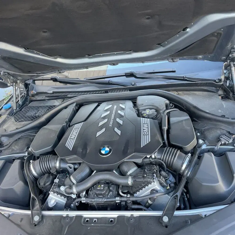 2023 BMW 8-Series M850xi