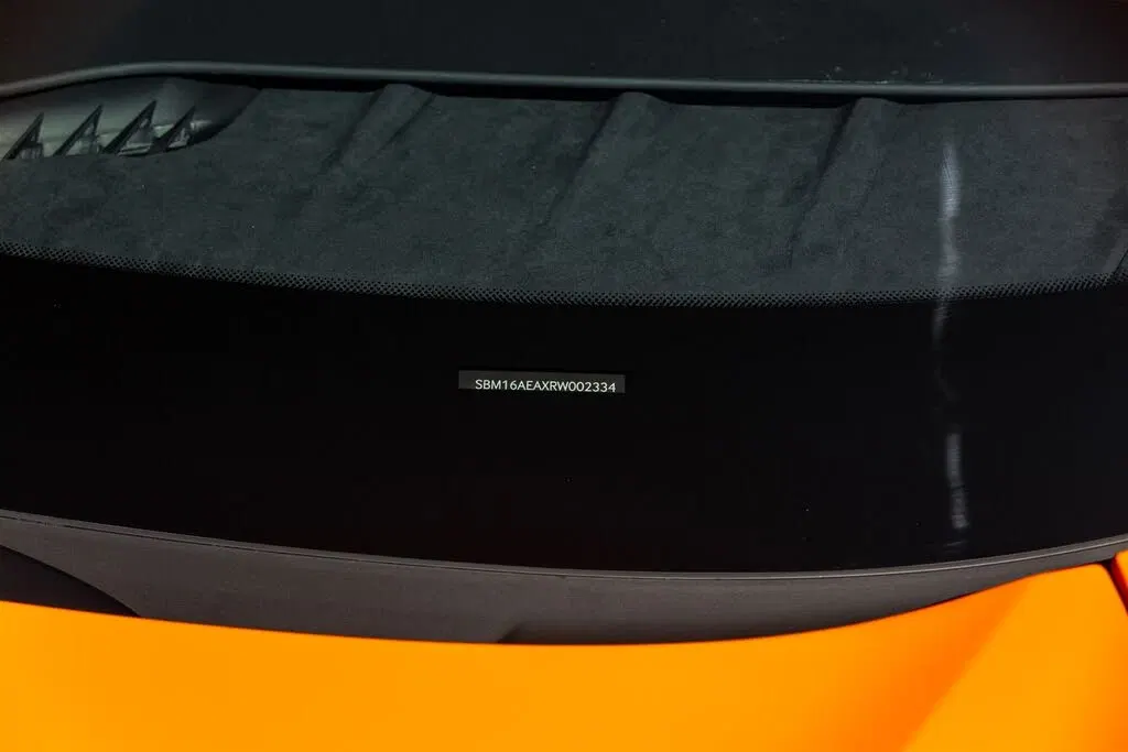 2024 McLaren Artura RWD