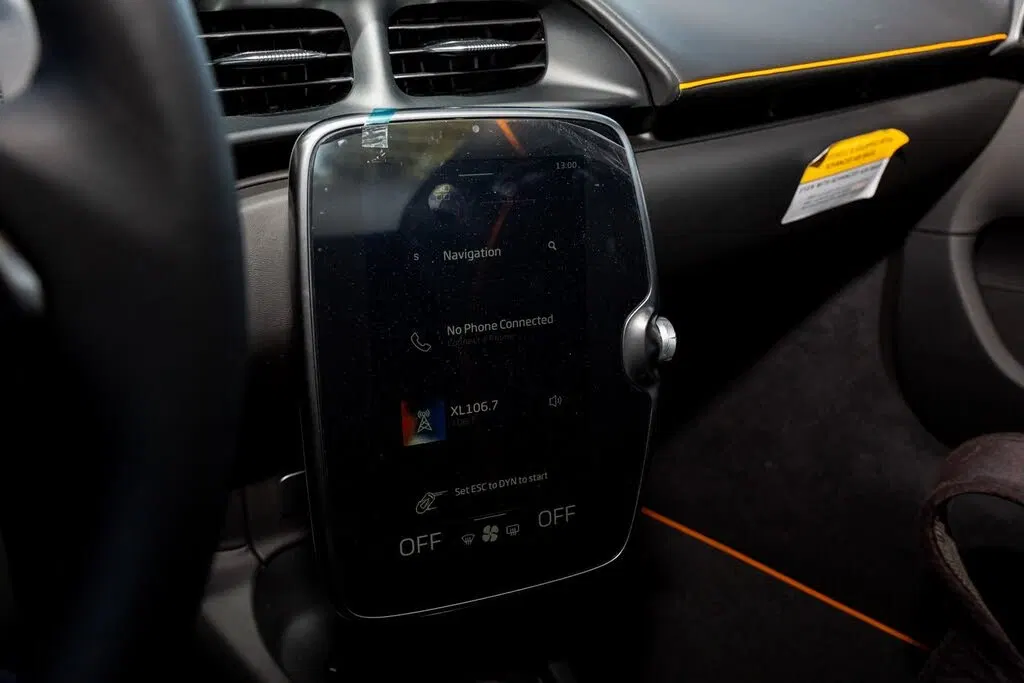 2024 McLaren Artura RWD