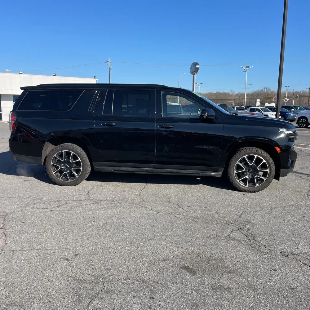 2021 Chevrolet Suburban RST