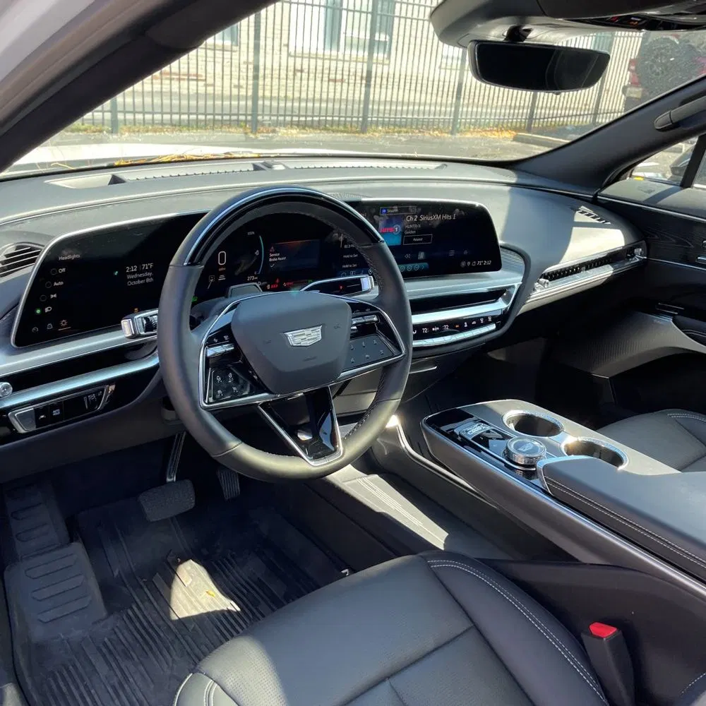 2024 Cadillac LYRIQ Luxury 3