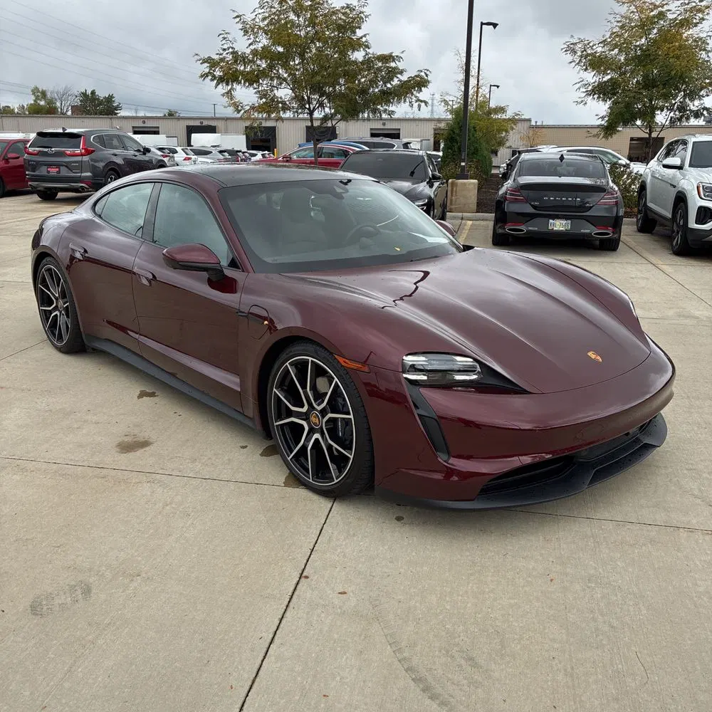 2022 Porsche Taycan Base