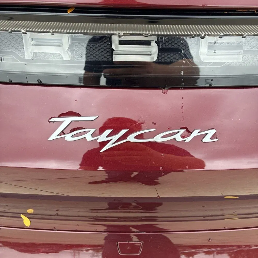2022 Porsche Taycan Base