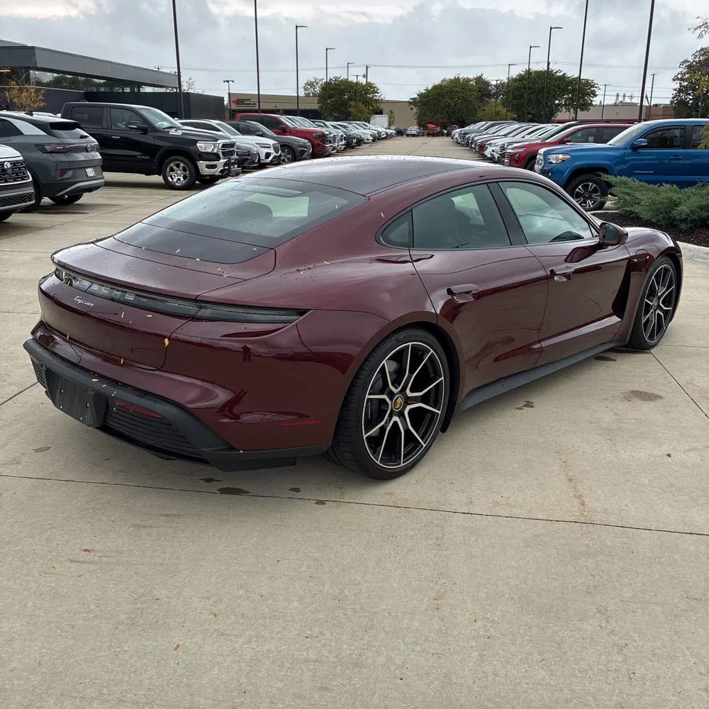 2022 Porsche Taycan Base