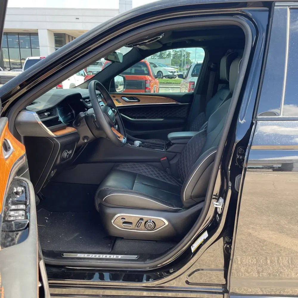 2023 Jeep Grand Cherokee L Summit Reserve