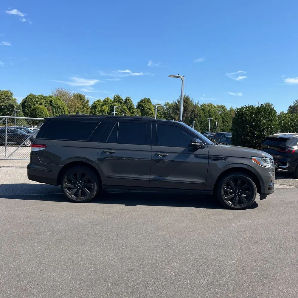 2023 Lincoln Navigator L Black Label