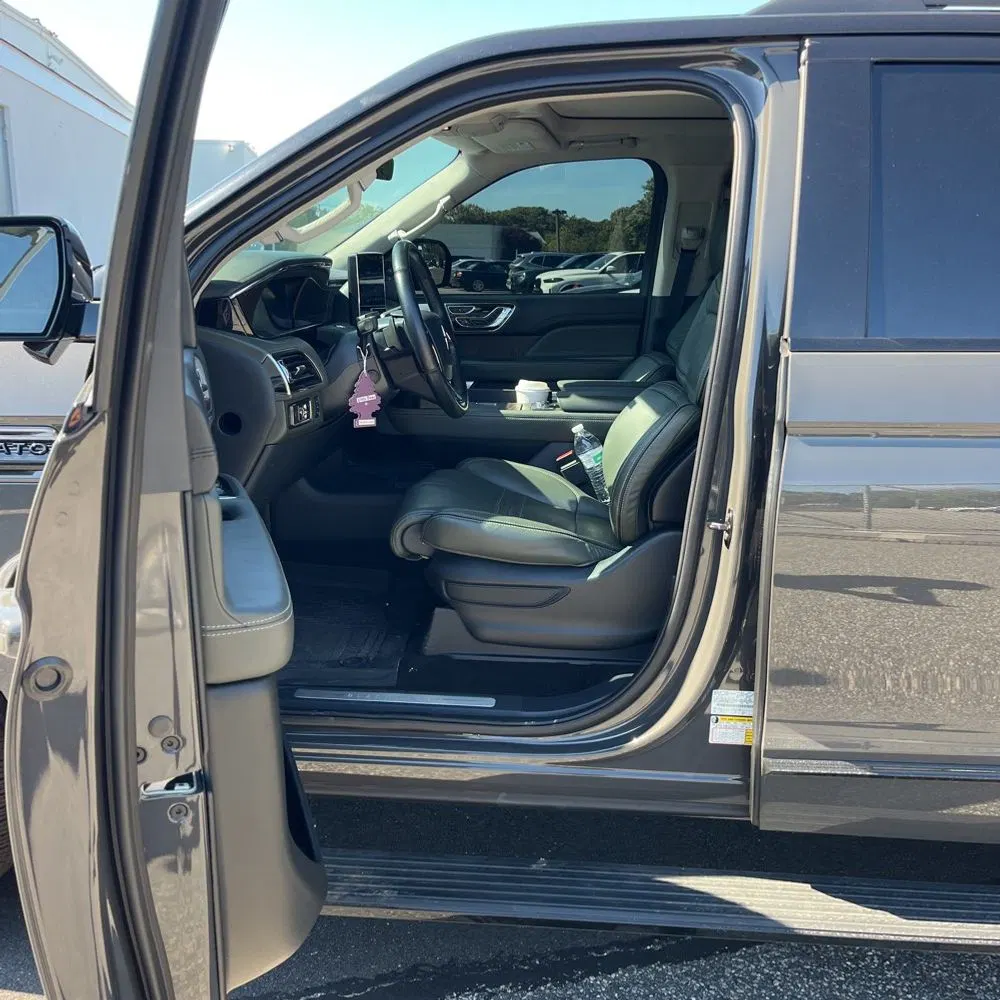 2023 Lincoln Navigator L Black Label