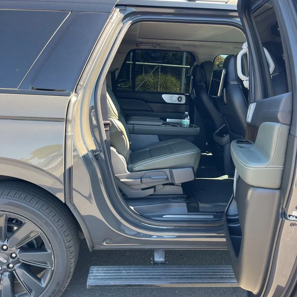2023 Lincoln Navigator L Black Label