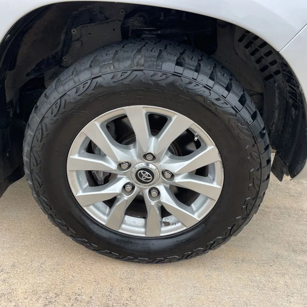 2018 Toyota Land Cruiser Base
