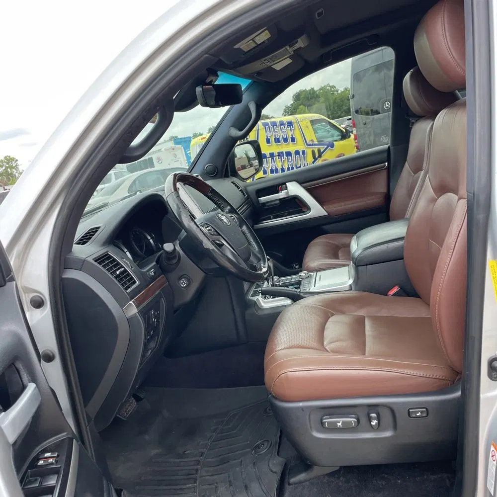 2018 Toyota Land Cruiser Base
