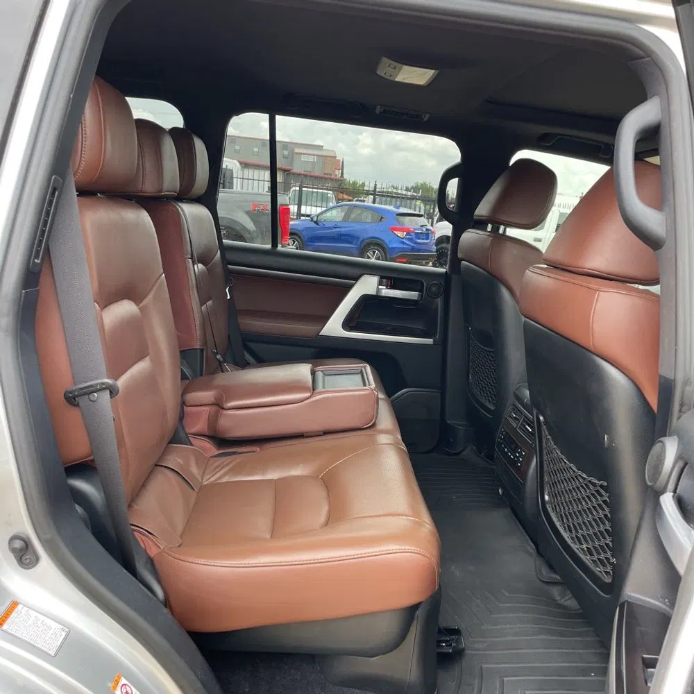 2018 Toyota Land Cruiser Base