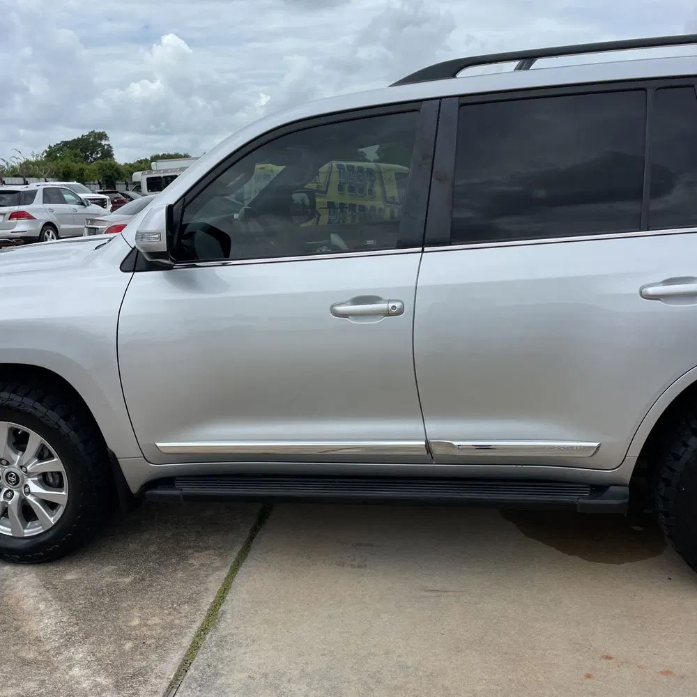 2018 Toyota Land Cruiser Base