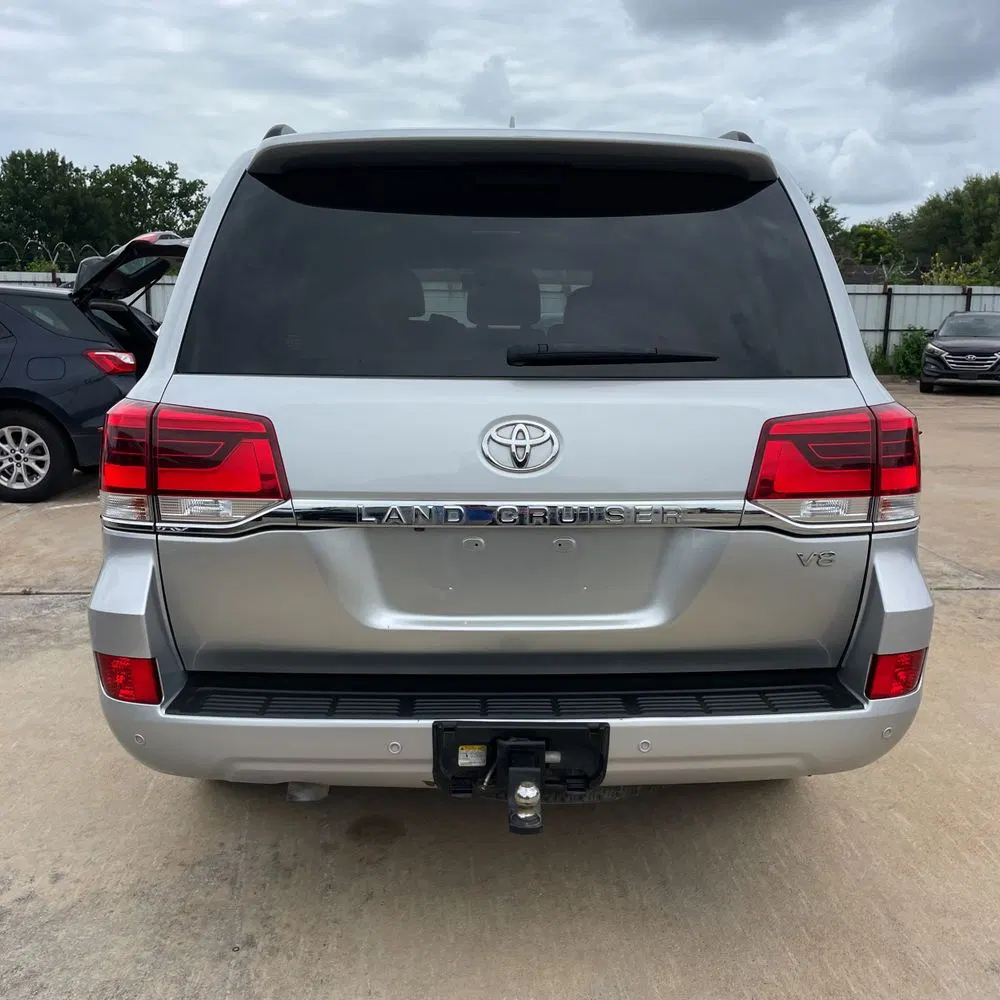 2018 Toyota Land Cruiser Base