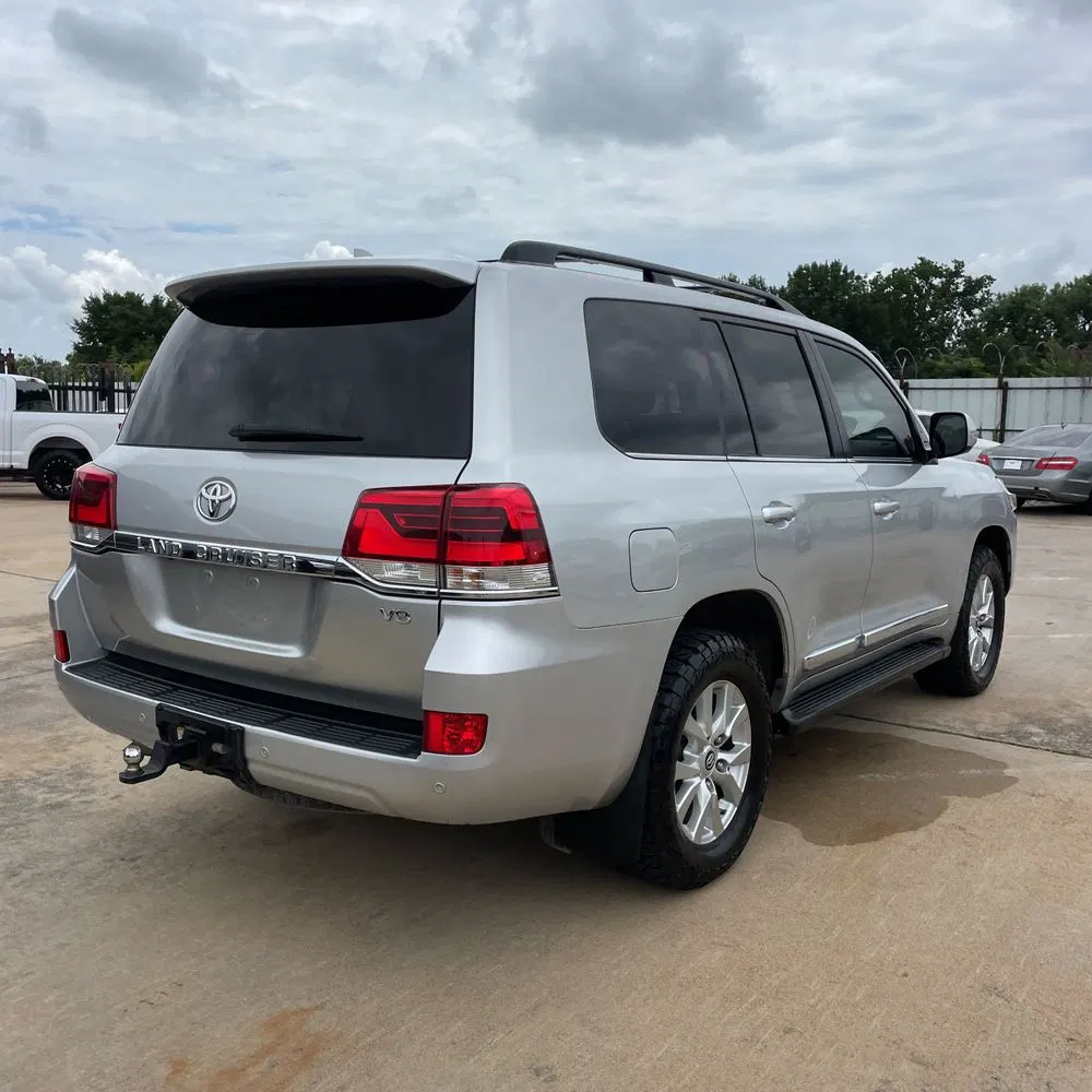 2018 Toyota Land Cruiser Base