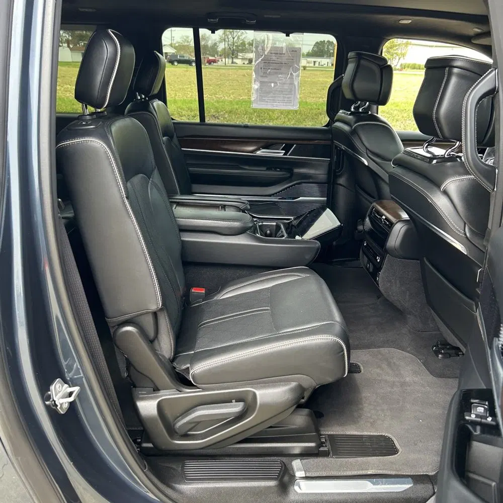 2023 Jeep Grand Wagoneer L Series II